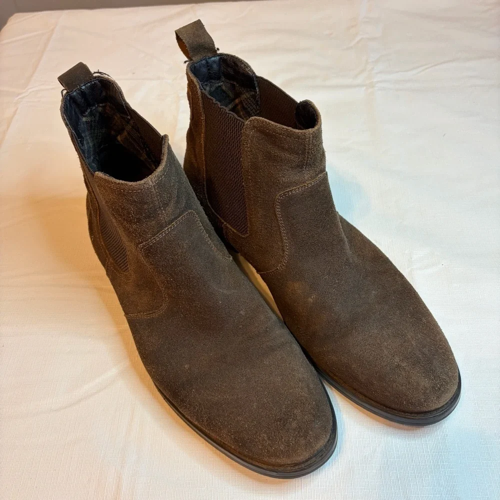 Johnston & Murphy elegant dark